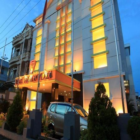 Hotel Tarakan Plaza Exteriör bild