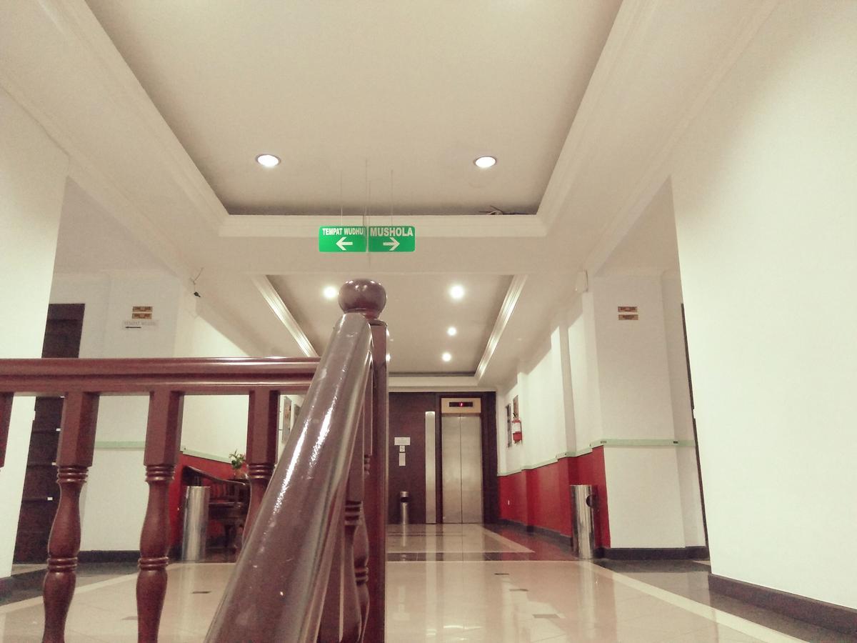 Hotel Tarakan Plaza Exteriör bild